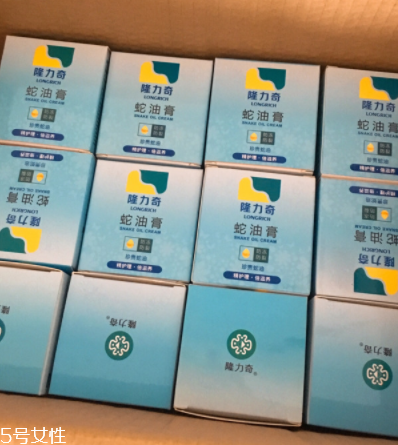 蛇油膏治腳氣嗎？腳氣可以用蛇油膏嗎？