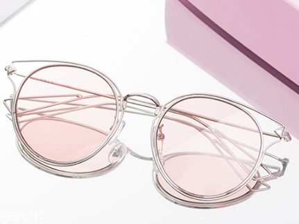 太陽鏡能防藍光嗎？太陽鏡防不防藍光？