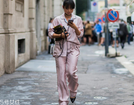 今年流行什么睡衣？睡衣流行什么款式？