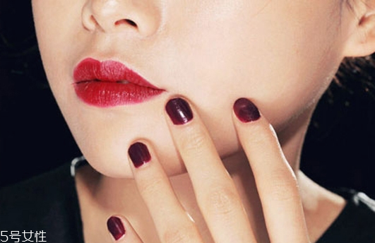 唇色深怎么辦 唇色深的改善方法 唇色深怎么辦 唇色深的改善方法