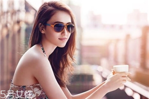 太陽(yáng)鏡輕好還是重好？太陽(yáng)鏡買輕的還是重的？