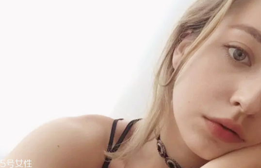 瑞藍(lán)玻尿酸是大分子的嗎 玻尿酸大分子和小分子的區(qū)別 瑞藍(lán)玻尿酸是大分子的嗎 玻尿酸大分子和小分子的區(qū)別