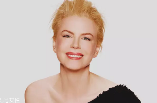 瑞藍(lán)玻尿酸是大分子的嗎 玻尿酸大分子和小分子的區(qū)別 瑞藍(lán)玻尿酸是大分子的嗎 玻尿酸大分子和小分子的區(qū)別