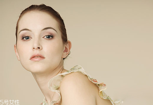 唇膜能改變唇色嗎 唇膜可以淡化唇色嗎 唇膜能改變唇色嗎 唇膜可以淡化唇色嗎