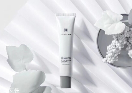 harnn白桑防曬霜油不油？harnn防曬霜防水嗎