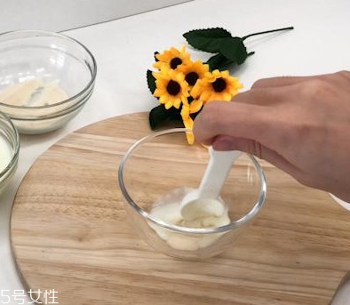 3種自做去黑頭面膜怎么做 3種自做去黑頭面膜怎么做