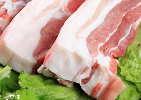 黑豬肉是黑色嗎？黑豬肉什么顏色？