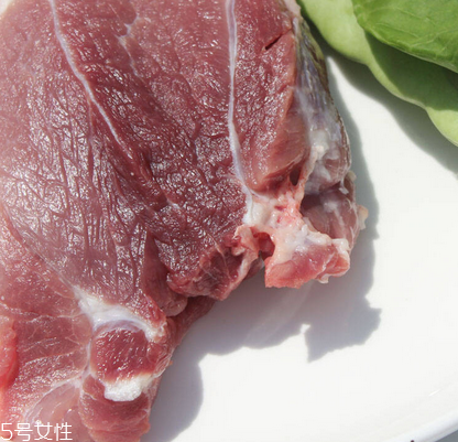 黑豬肉是黑色嗎？黑豬肉什么顏色？