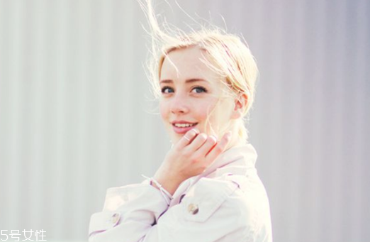 打玻尿酸反復(fù)紅腫怎么辦 打玻尿酸反復(fù)紅腫消腫方法 打玻尿酸反復(fù)紅腫怎么辦 打玻尿酸反復(fù)紅腫消腫方法