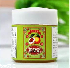 豆蔻膏過期還能涂抹嗎？過期的豆蔻膏還能用嗎？