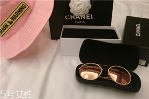 墨鏡可以防曬嗎？墨鏡有防曬功能嗎？