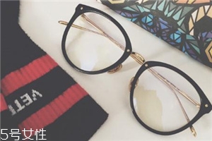 眼鏡可以用紙巾擦嗎？眼鏡能不能用紙擦？