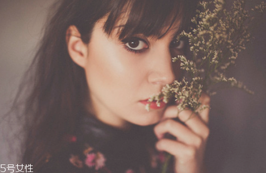 自體脂肪填充后吃什么好 自體脂肪填充后應(yīng)該注意什么 自體脂肪填充后吃什么好 自體脂肪填充后應(yīng)該注意什么