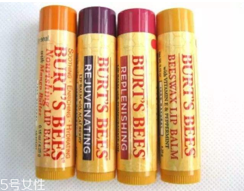 護唇膏涂睫毛有什么好處 護唇膏涂睫毛的正確方法 護唇膏涂睫毛有什么好處 護唇膏涂睫毛的正確方法