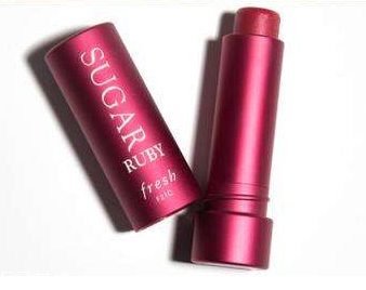 護唇膏涂睫毛有什么好處 護唇膏涂睫毛的正確方法 護唇膏涂睫毛有什么好處 護唇膏涂睫毛的正確方法