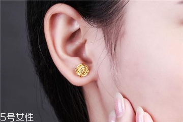 周六福黃金多少錢一克？周六福黃金價格