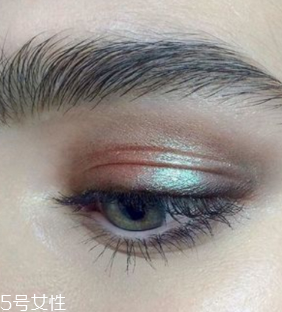 偏光色眼影能畫(huà)臥蠶嗎 偏光色眼影什么意思