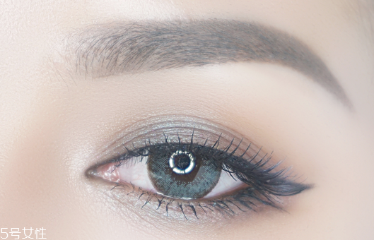 偏光色眼影能畫(huà)臥蠶嗎 偏光色眼影什么意思