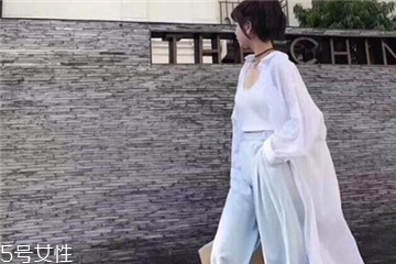 防曬衣能用洗衣機(jī)洗嗎？防曬衣可以機(jī)洗嗎？