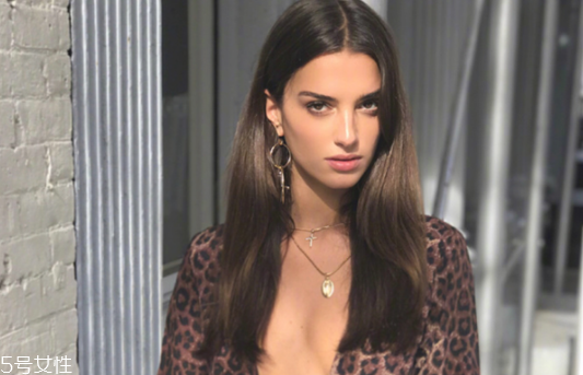 超冰脫毛跟冰點脫毛的區(qū)別在哪里 超冰和冰點脫毛的區(qū)別 超冰脫毛跟冰點脫毛的區(qū)別在哪里 超冰和冰點脫毛的區(qū)別