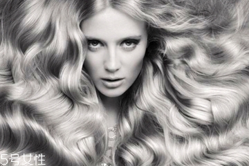 頭發(fā)燙染后一周怎么洗 染發(fā)必知冷知識(shí) 頭發(fā)燙染后一周怎么洗 染發(fā)必知冷知識(shí)