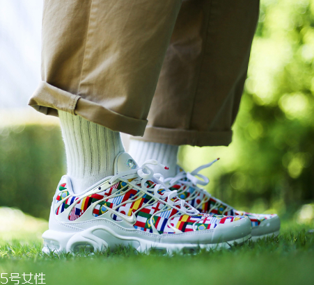 耐克國旗印花系列鞋子多少錢_有哪幾款？