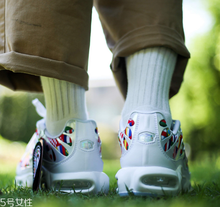 耐克國旗印花系列鞋子多少錢_有哪幾款？