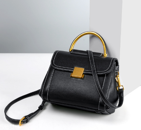 穿裙子背什么包包好看？穿裙子適合背什么包？