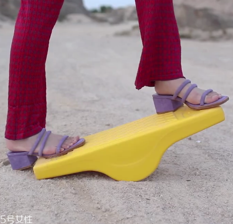 夏天穿紫色好看嗎？夏季紫色穿搭圖片