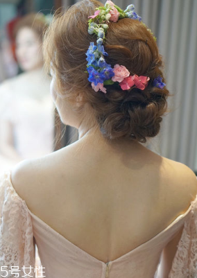 新娘鮮花造型用什么花 新娘浪漫鮮花造型參考 新娘鮮花造型用什么花 新娘浪漫鮮花造型參考