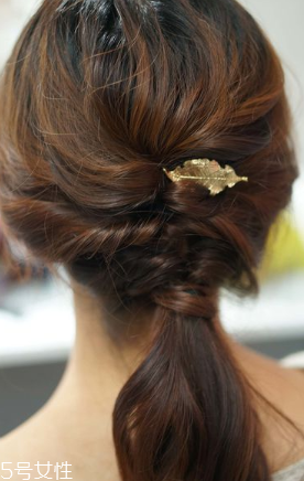 頭發(fā)少適合什么編發(fā) 發(fā)量少編發(fā)教程一步一步教 頭發(fā)少適合什么編發(fā) 發(fā)量少編發(fā)教程一步一步教