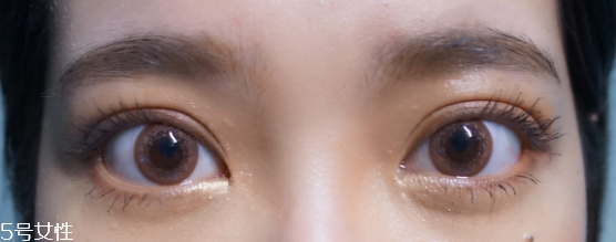 眼影怎么修飾眼距 眼影修容的3個(gè)技巧 眼影怎么修飾眼距 眼影修容的3個(gè)技巧