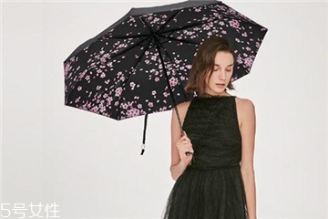 太陽傘要每年換嗎？太陽傘每年都要換新的嗎？