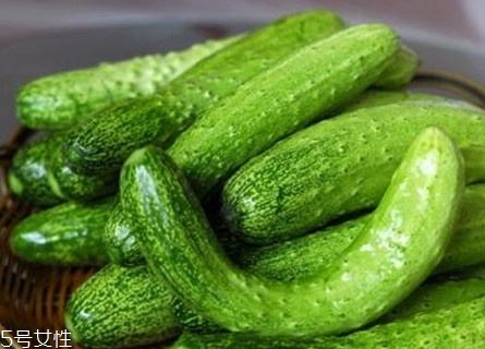 地黃瓜與黃瓜的區(qū)別 地黃瓜和黃瓜哪個好吃 地黃瓜與黃瓜的區(qū)別 地黃瓜和黃瓜哪個好吃