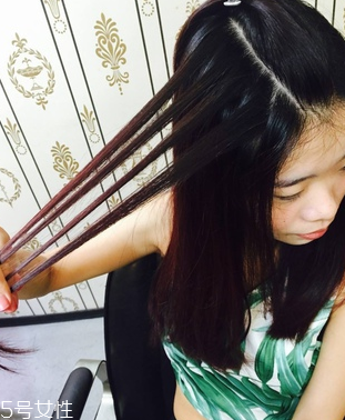 燙發(fā)棒怎么卷發(fā) 燙發(fā)棒怎么打造慵懶長(zhǎng)卷發(fā) 燙發(fā)棒怎么卷發(fā) 燙發(fā)棒怎么打造慵懶長(zhǎng)卷發(fā)