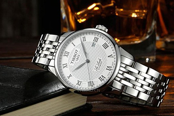 阿瑪尼手表和天梭手表哪個(gè)好？阿瑪尼手表和天梭哪個(gè)檔次高