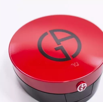 阿瑪尼粉底液和氣墊哪個好？阿瑪尼氣墊完勝粉底液