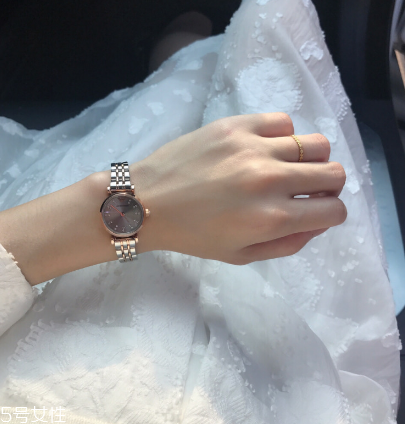 手表可以用酒精擦嗎？手表臟了能用酒精擦嗎？