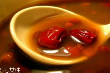 紅豆湯是寒性的嗎 薏米紅豆湯是寒性還是熱性 紅豆湯是寒性的嗎 薏米紅豆湯是寒性還是熱性