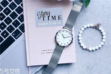 手表可以用吹風(fēng)機(jī)吹嗎？手表進(jìn)水能用吹風(fēng)機(jī)嗎？