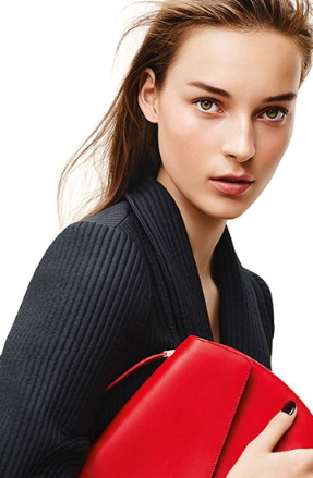 阿瑪尼氣墊和蘭蔻氣墊哪個好？