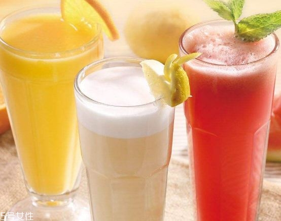 西瓜汁的做法 西瓜汁的功效與作用 西瓜汁的做法 西瓜汁的功效與作用