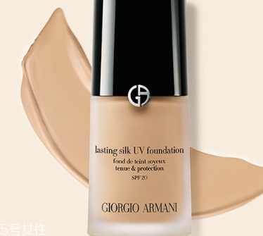 阿瑪尼純凈持妝粉底液2號還是4號 亞洲膚色適合2號還是4號 阿瑪尼純凈持妝粉底液2號還是4號 亞洲膚色適合2號還是4號