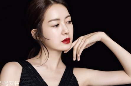 不掉色口紅怎么洗掉 不掉色口紅好嗎 不掉色口紅怎么洗掉 不掉色口紅好嗎