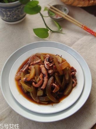 西瓜皮可以炒著吃嗎？西瓜皮可以炒什么？