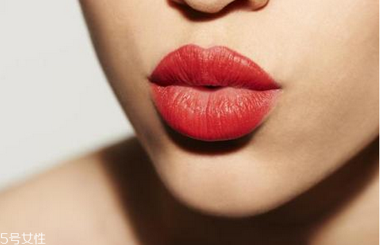 珊瑚色口紅顯白嗎 珊瑚色口紅好看嗎 珊瑚色口紅顯白嗎 珊瑚色口紅好看嗎