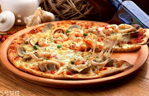 半成品披薩的做法 半成品披薩怎么烤？