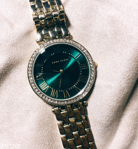 手表為什么中午跳日期？手表中午跳日期怎么辦？