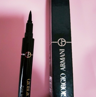 阿瑪尼眼線筆怎么樣？阿瑪尼眼線筆暈染嗎？