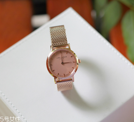 lars larsen手表多少錢？lars larsen手表正品價(jià)格